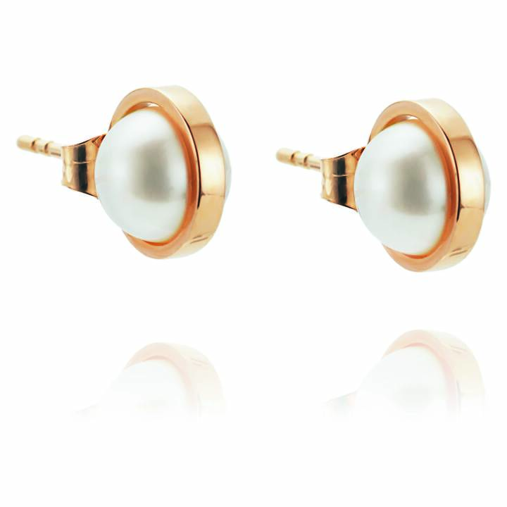 Day Pearl Pendiente Oro en el grupo Pendientes / Pendientes de perlas con SCANDINAVIAN JEWELRY DESIGN (12-101-00591-0000)