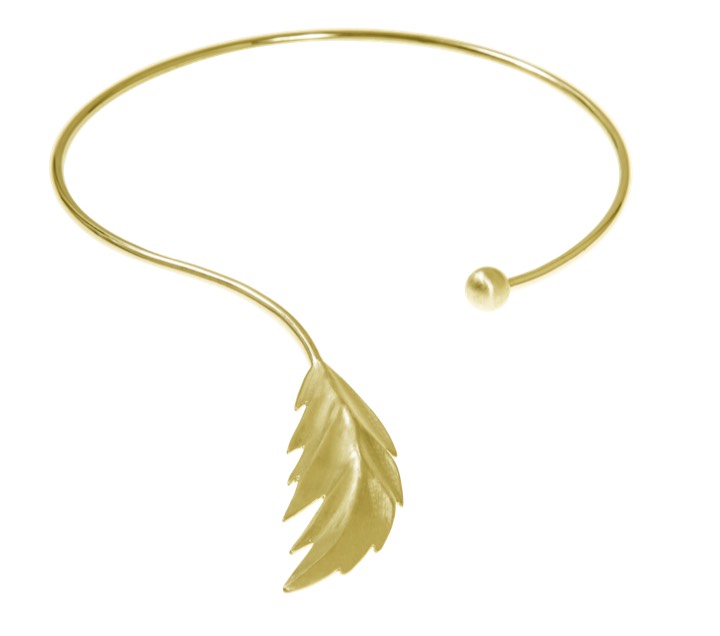 Feather bangle Collares flex Oro S/M en el grupo Collares / Collares de oro con SCANDINAVIAN JEWELRY DESIGN (1521121014)