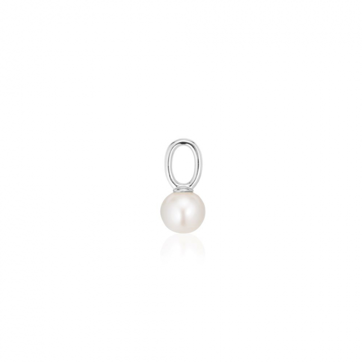 Charm Perla Uno  - med sötvattenpärla Hoop  en el grupo Pendientes / Pendientes de perlas con SCANDINAVIAN JEWELRY DESIGN (SJ-CH2378-P)